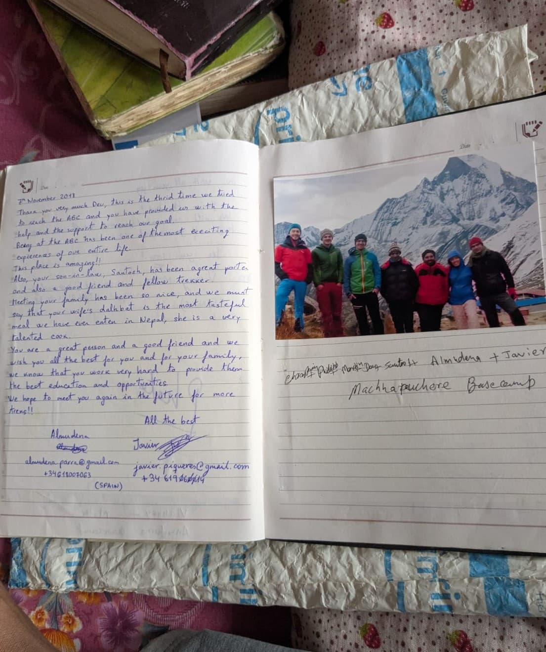 Handwritten guestbook review from Almudena & Javier